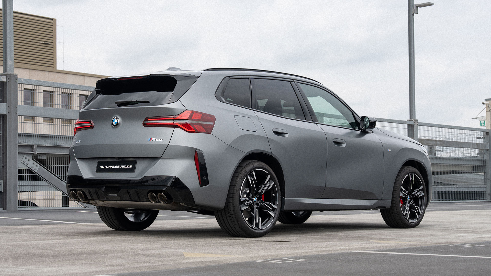 autohaussued-gmbh-hompepage-banner-bmw-x3-image-1